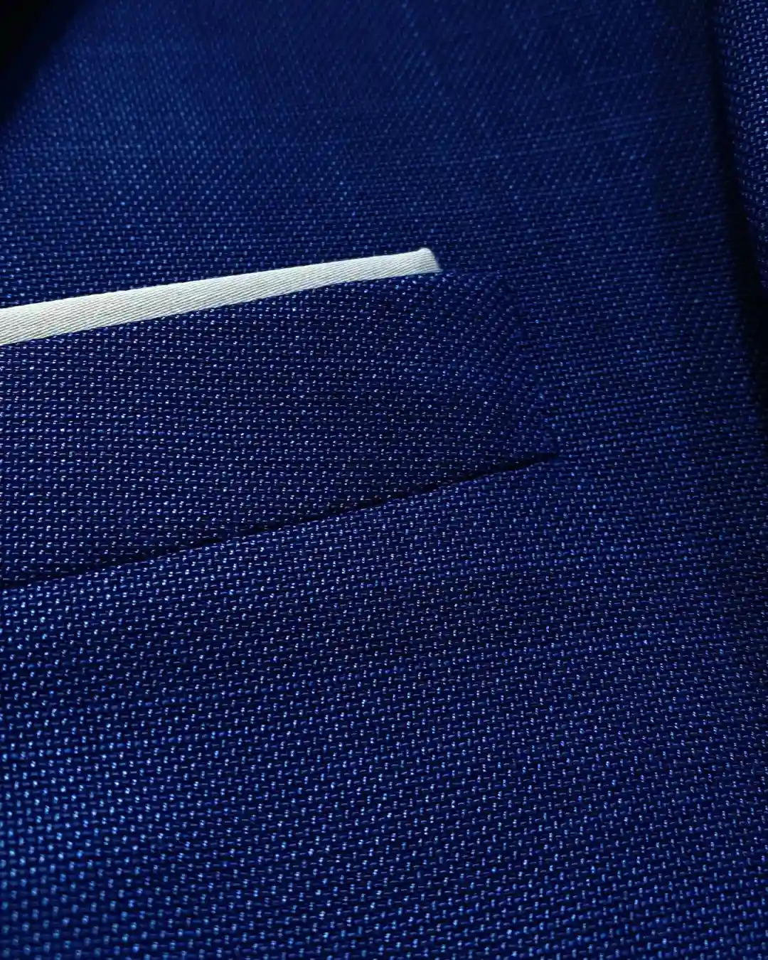 تفاصيل البدلة